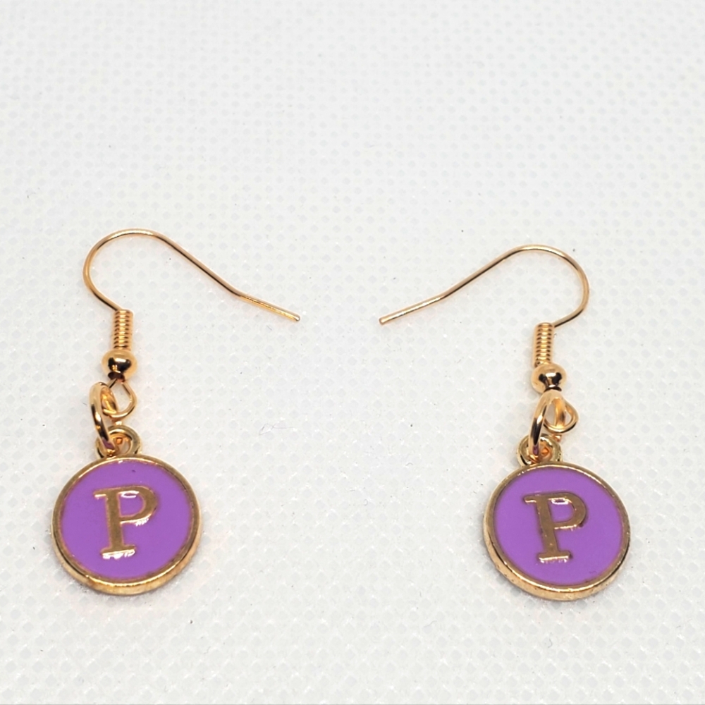 7/$10 P Initial Earrings, New